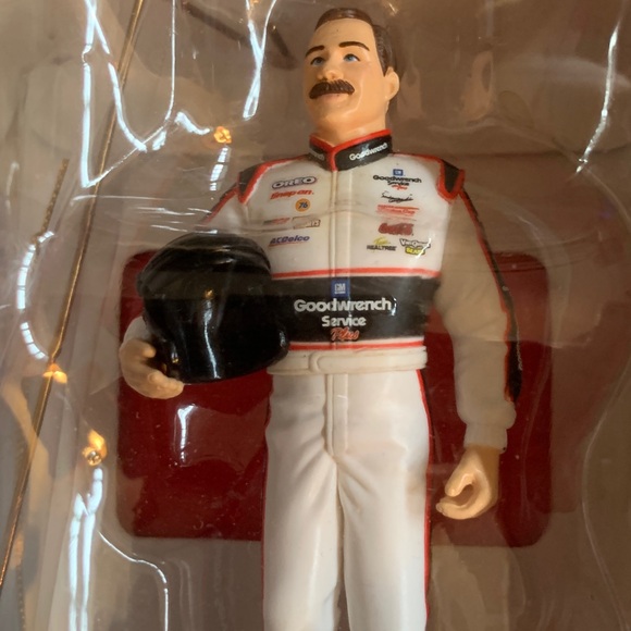 Dale Earnhardt Nascar Collectible Ornament - Picture 3 of 4